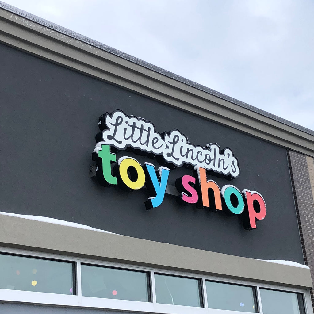 Toy store - Springfield, IL - Benefits of shopping local