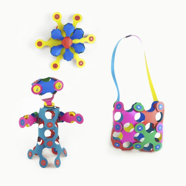 Image of Creation ideas using the Clixo Rainbow set, items shown are a spinner, a purse and a robot.